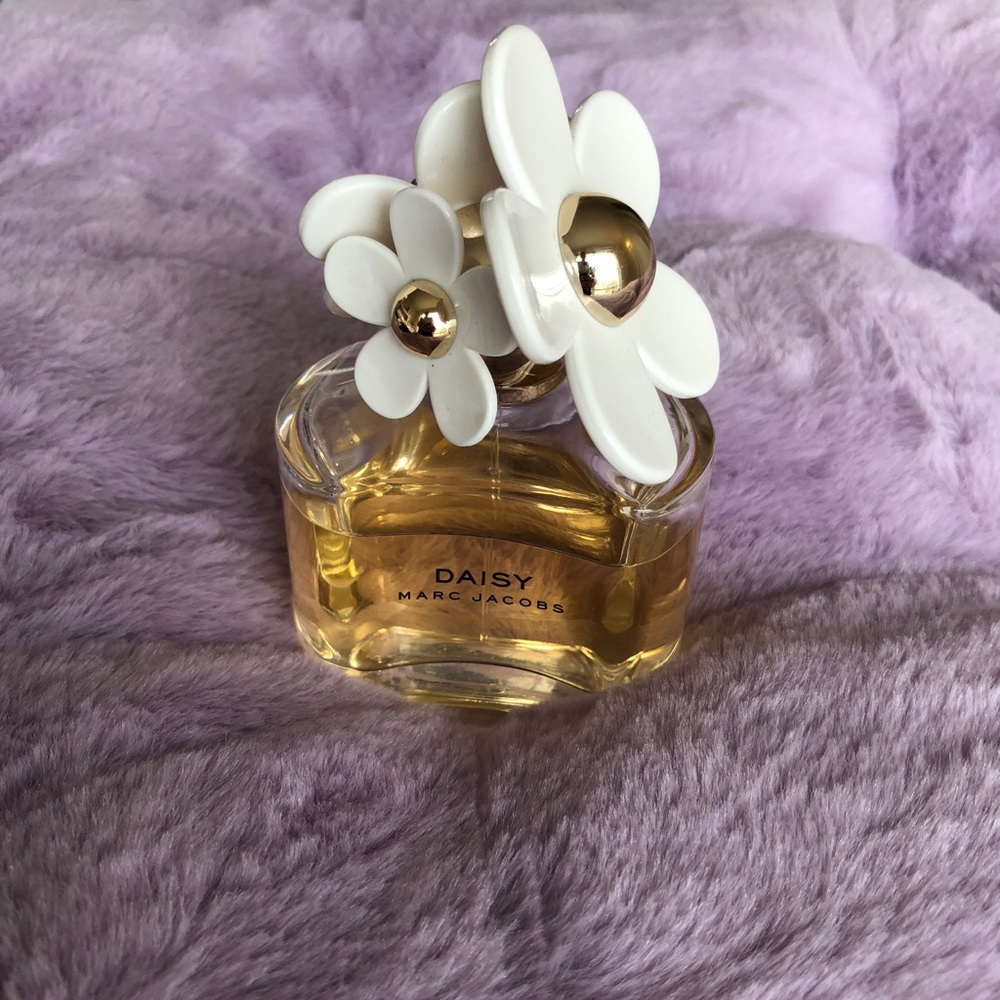 Daisy by Marc Jacobs